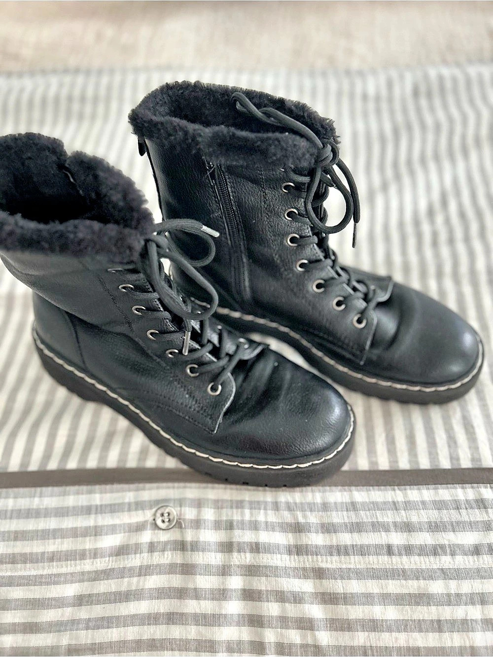 Sincerely Jules Happening Faux Fur Lined Combat Boots Black 7.5